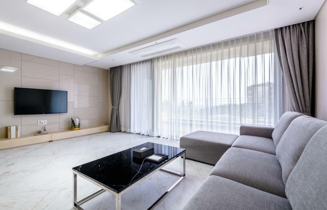 Hotel Seaside Arden Seogwipo Zewnętrze zdjęcie